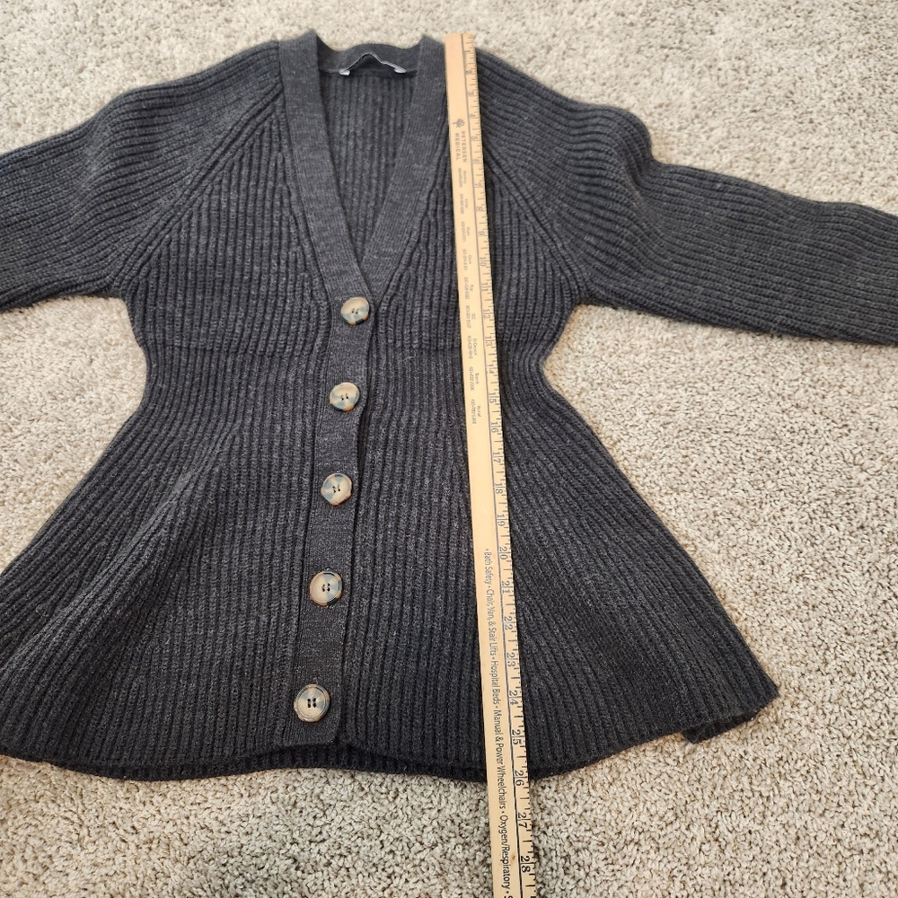 Zara Peplum Ribbed Wool Blend Cardigan Sweater Charcoal Grey Size Medium - Picture 7 of 7
